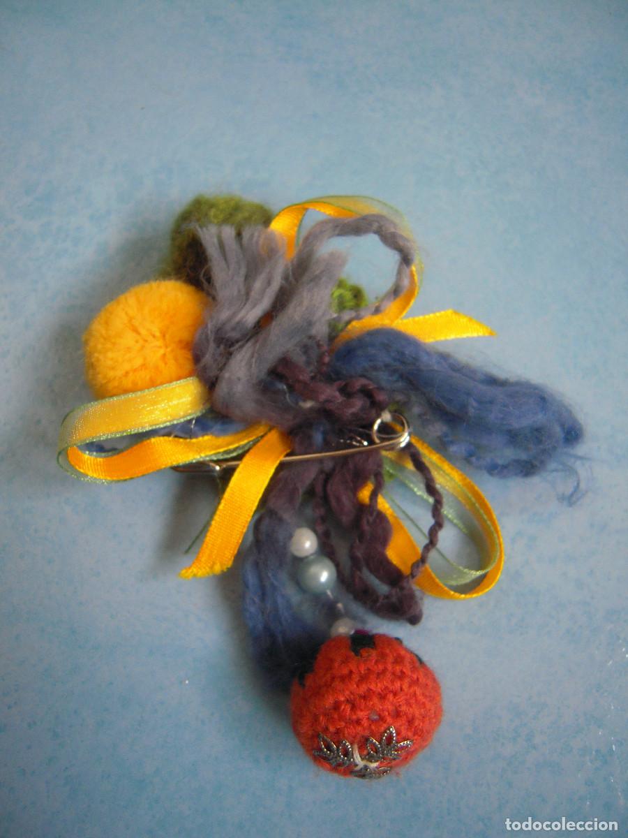 Segunda mano: Broche multicolor lana - Foto 5