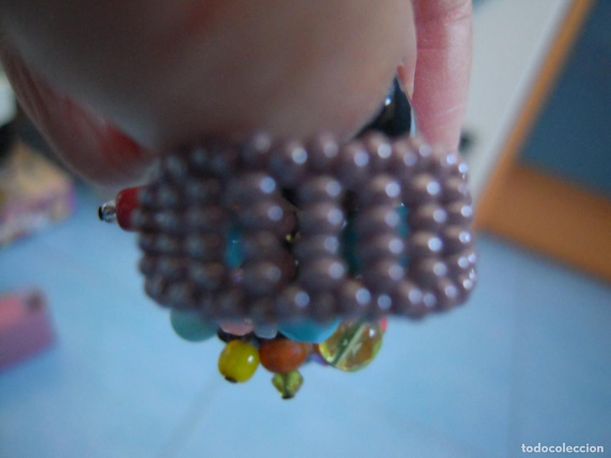 Segunda mano: Anillo blando cuentas multicolor - Foto 4