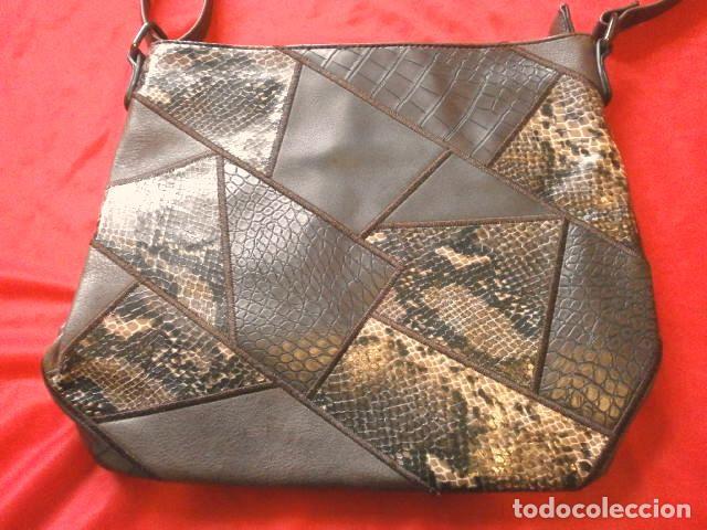 Segunda mano: Bolso piel marr&oacute;n Bosanova - Foto 1