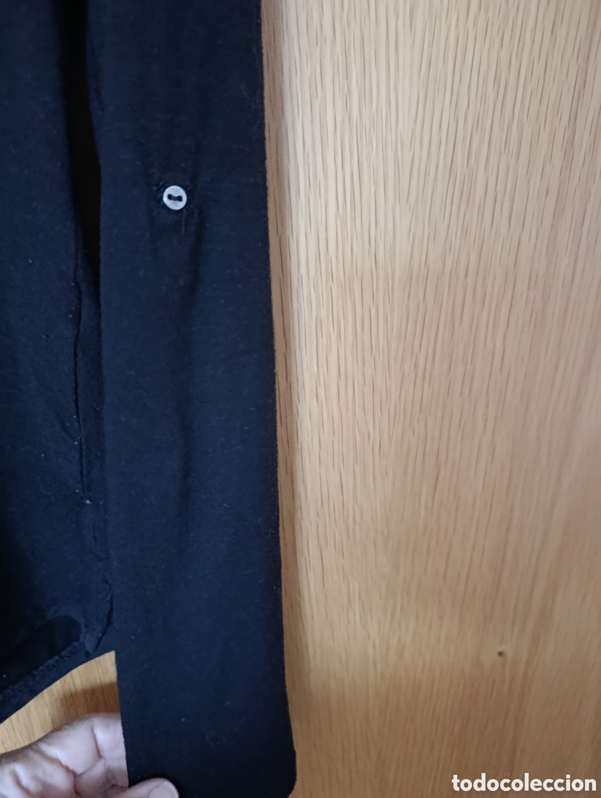 Segunda mano: Camiseta negra con 2 posiciones manga - Foto 3