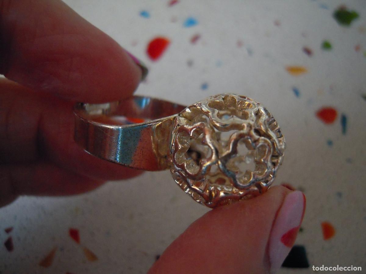 Segunda mano: Anillo bola hueca flores ajustable - Foto 6