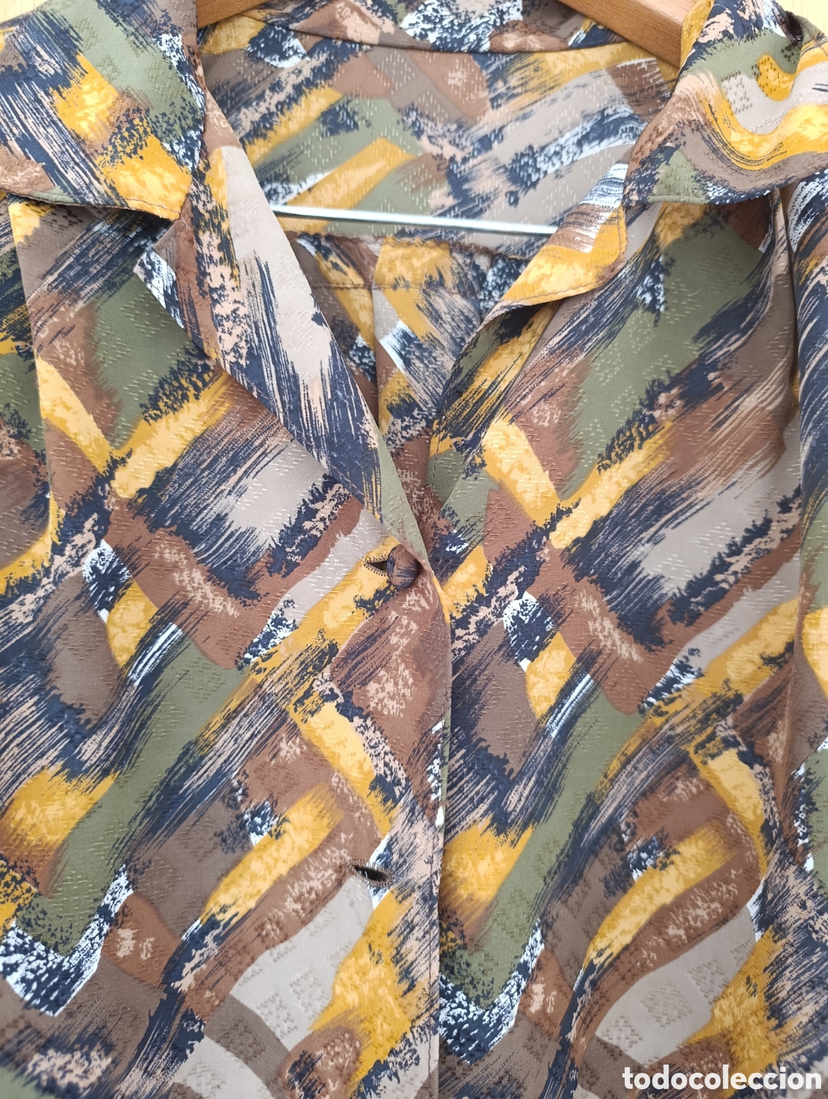 Segunda mano: Blusa cl&aacute;sica tonos marrones - Foto 4