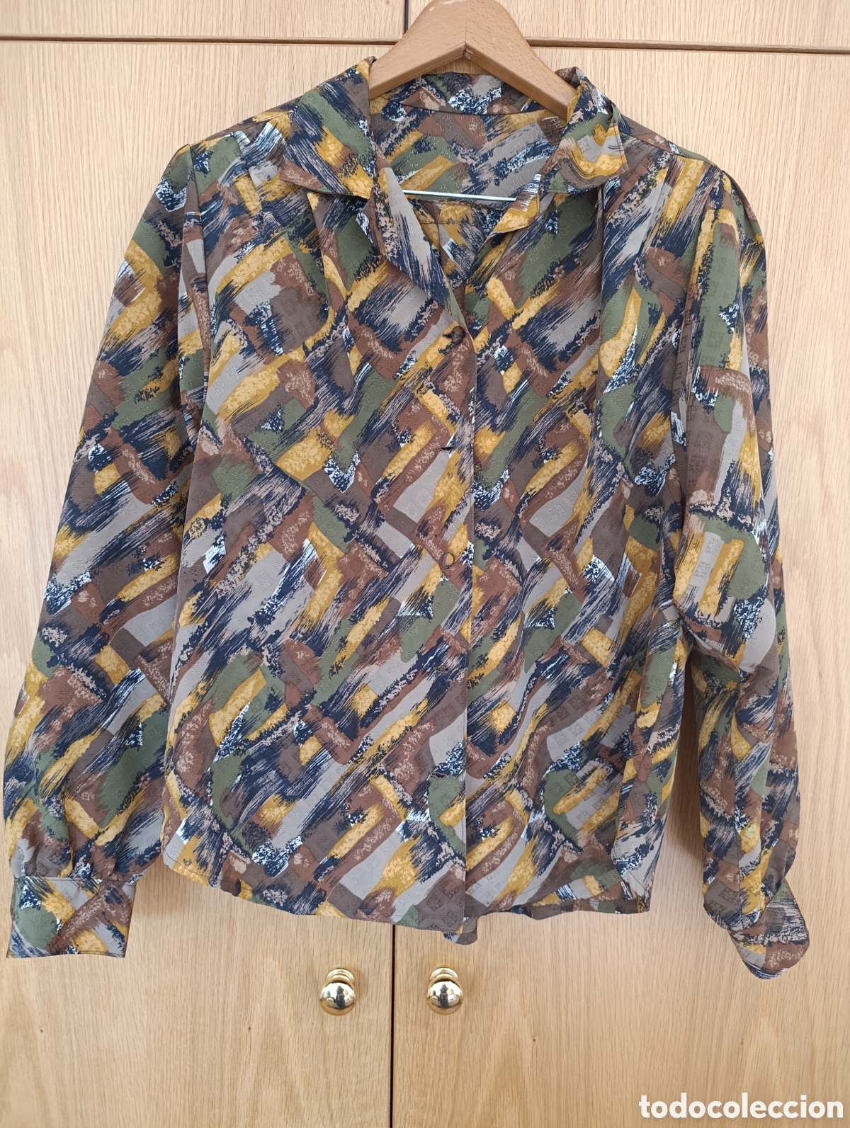 Segunda mano: Blusa cl&aacute;sica tonos marrones - Foto 1