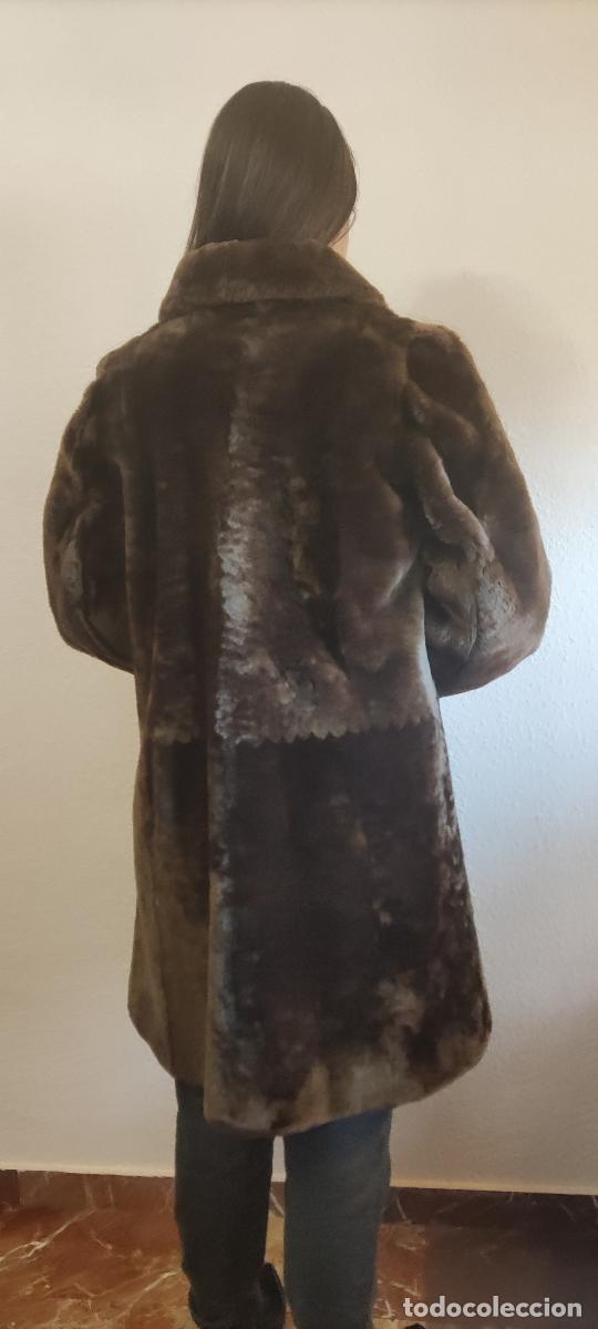 Segunda mano: ABRIGO DE PIEL MUT&Oacute;N - Foto 3