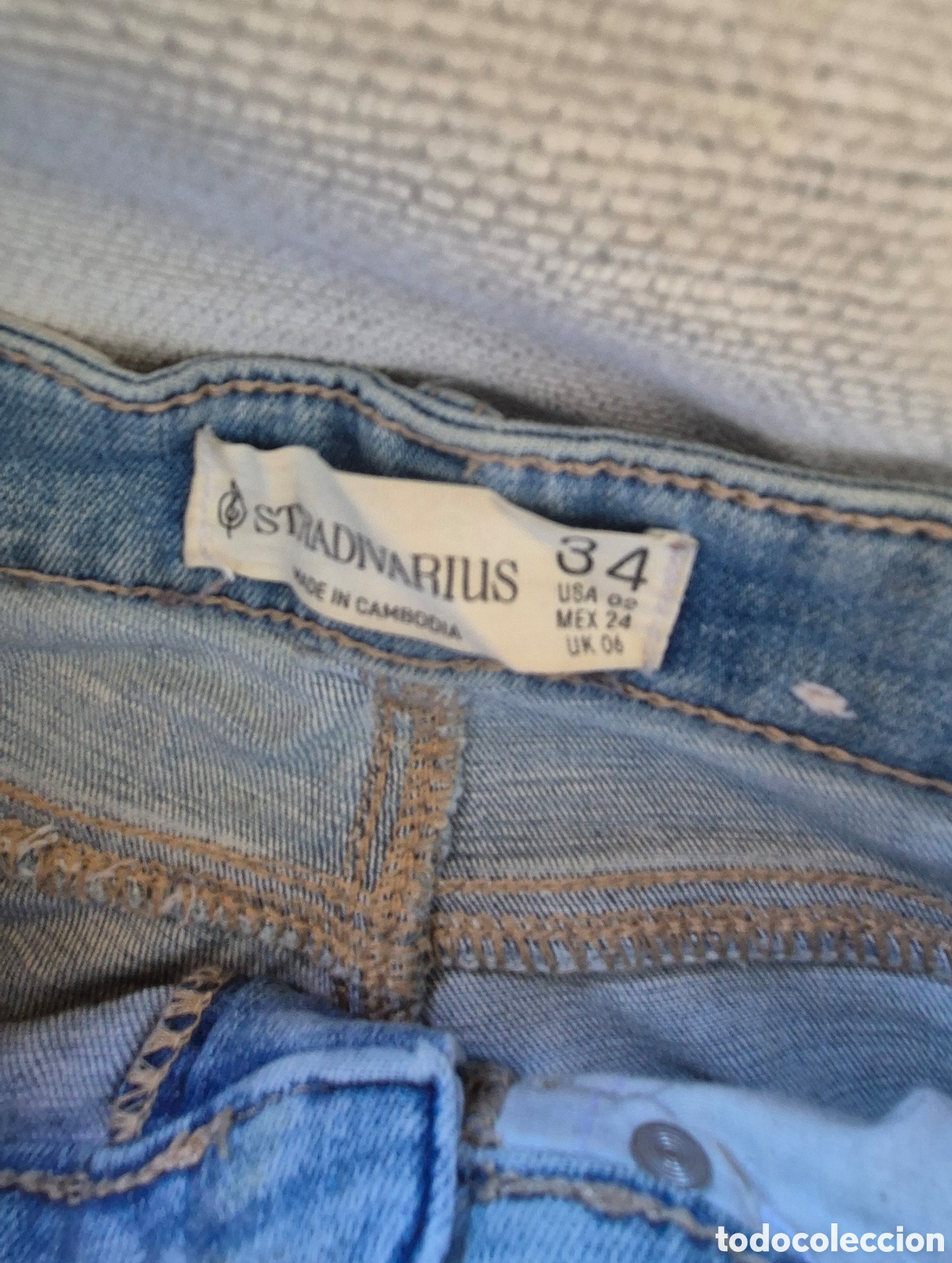 Segunda mano: Vaqueros Stradivarius talla XS - Foto 2