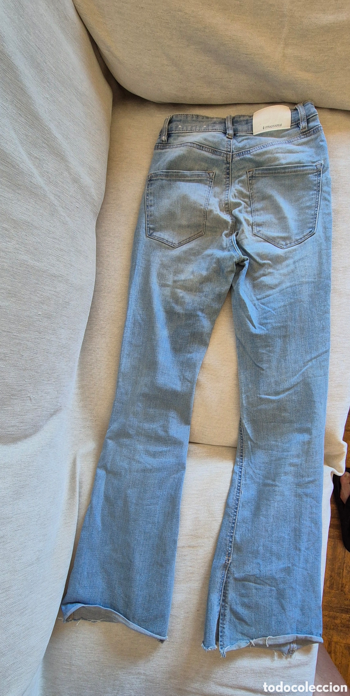 Segunda mano: Vaqueros Stradivarius talla XS - Foto 3