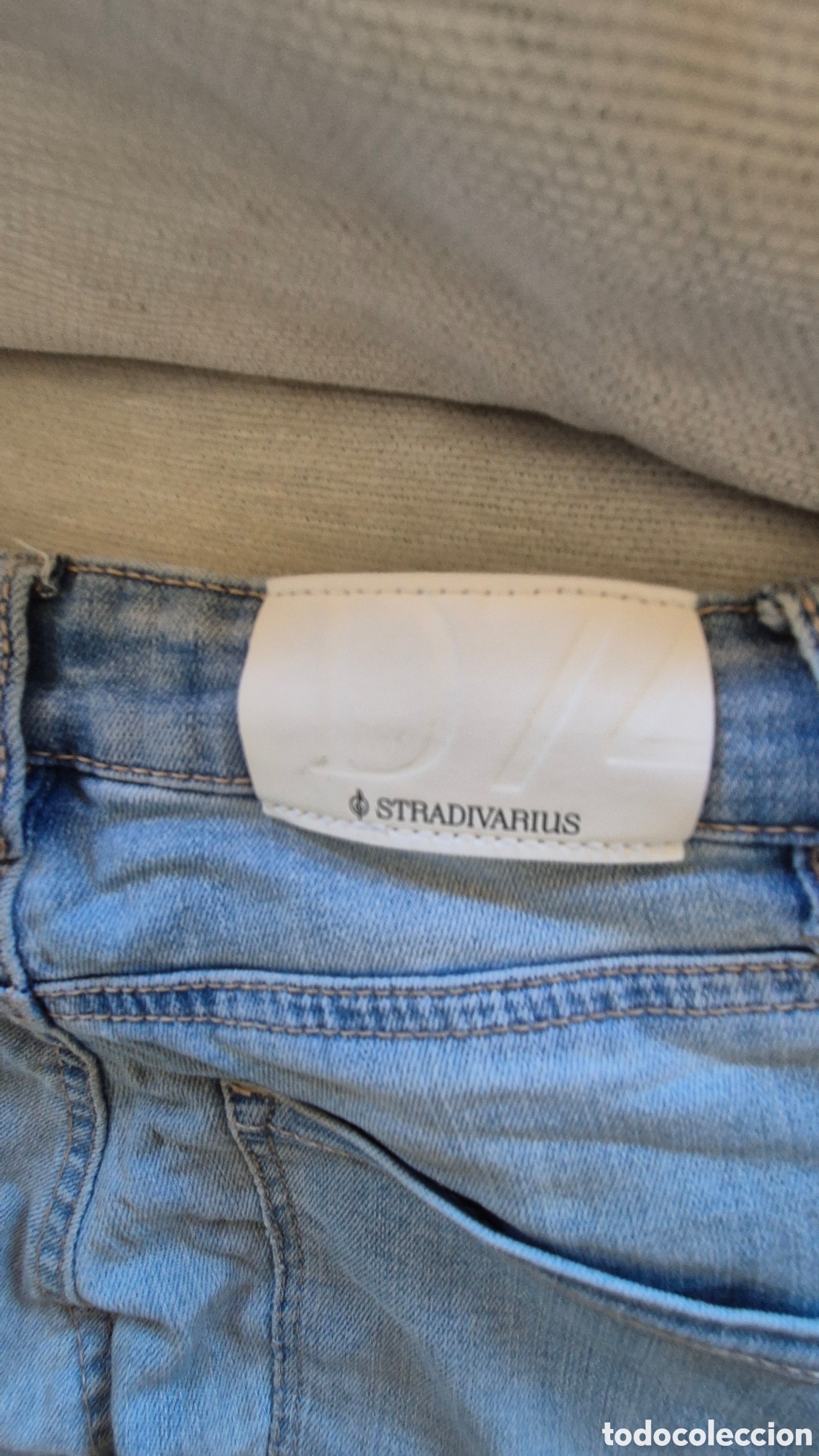 Segunda mano: Vaqueros Stradivarius talla XS - Foto 4