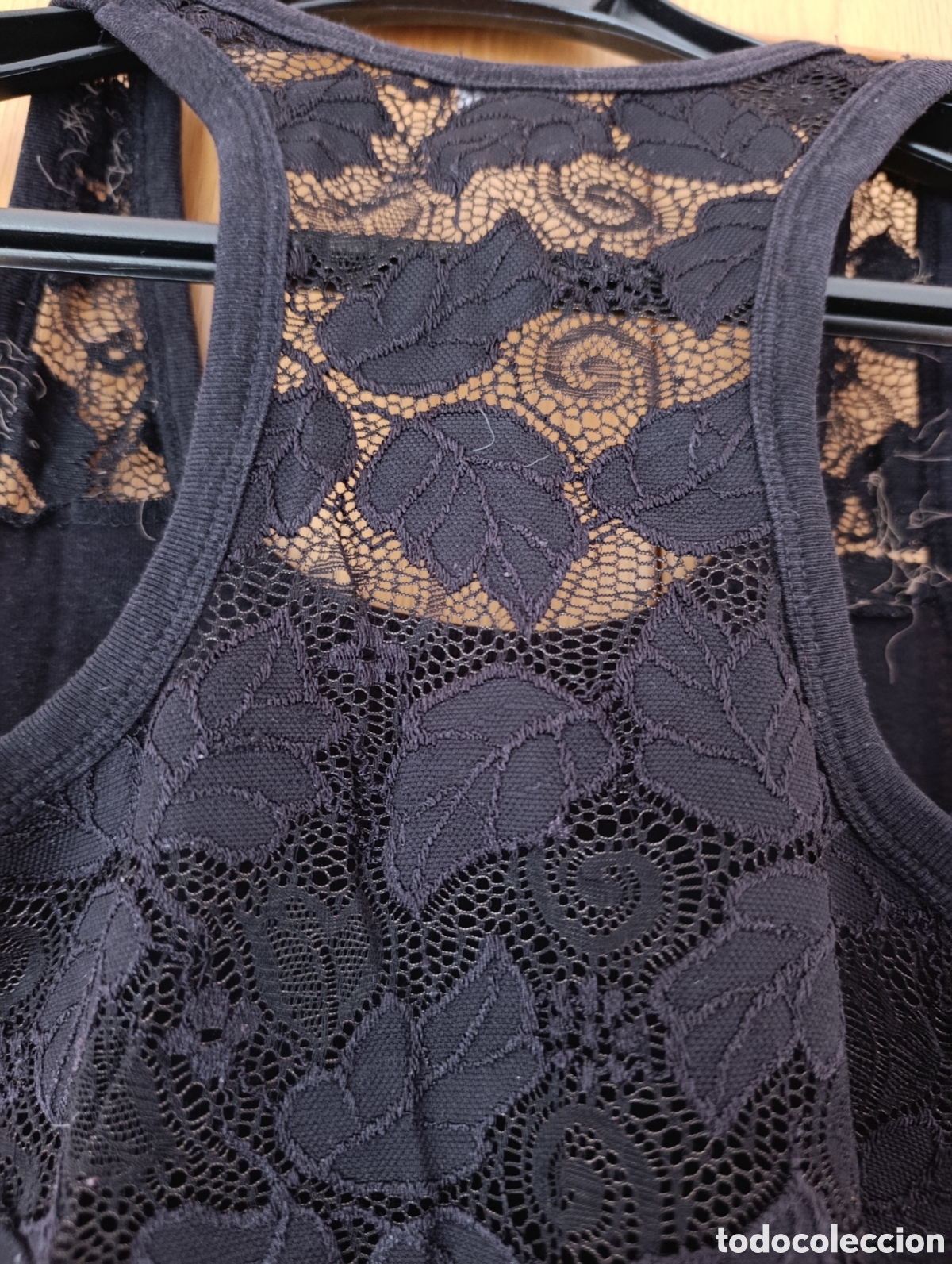 Segunda mano: Camiseta sin mangas y blonda - Foto 2