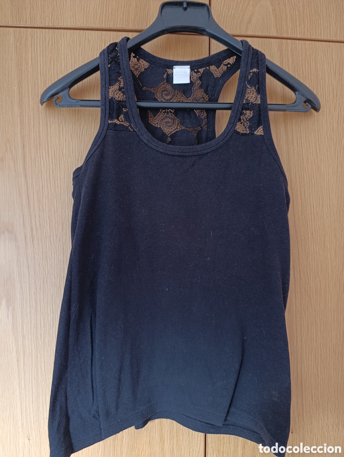 Segunda mano: Camiseta sin mangas y blonda - Foto 1