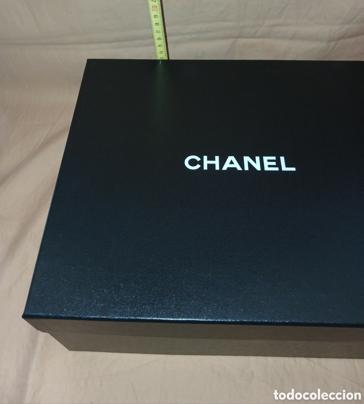 Segunda mano: Caja Chanel negra cart&oacute;n - Foto 6