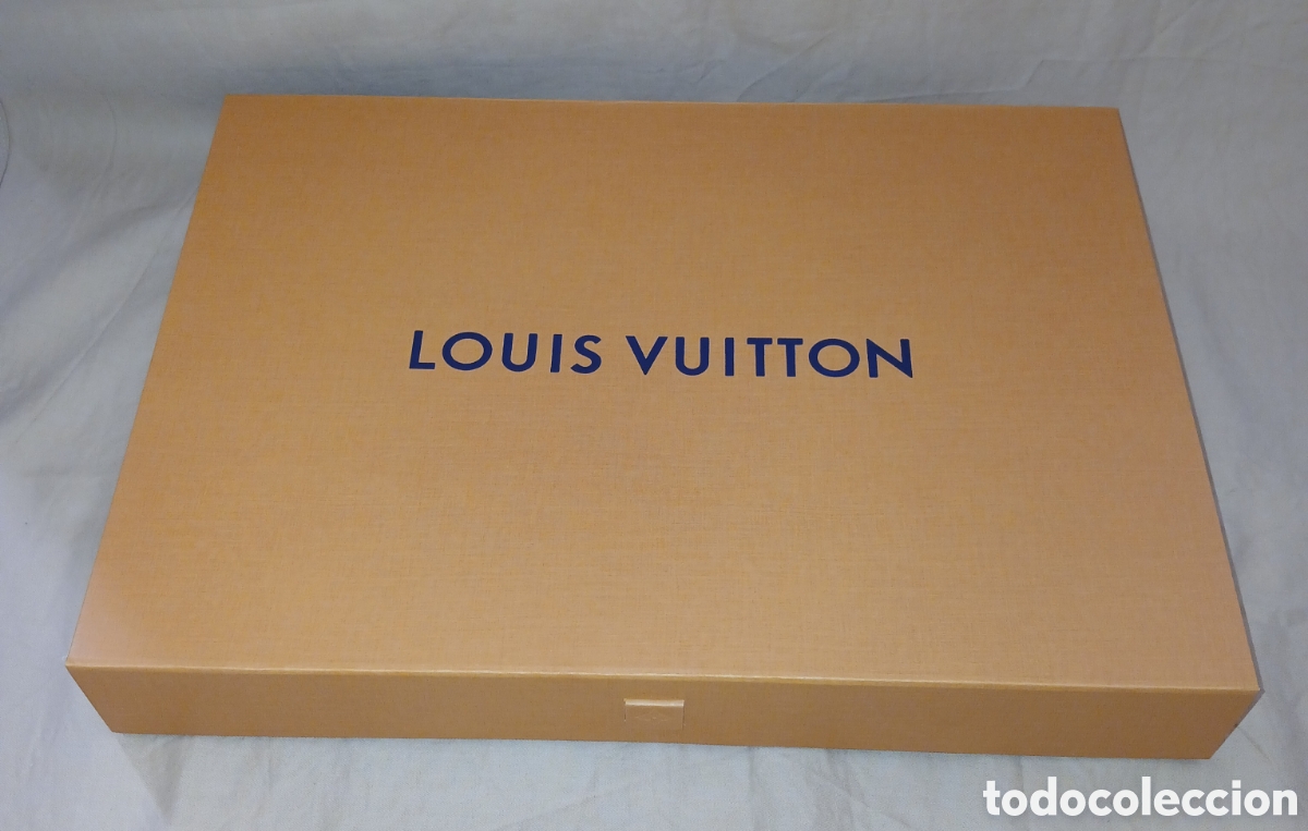 Segunda mano: CAJA LOUIS VUITTON CART&Oacute;N - Foto 1