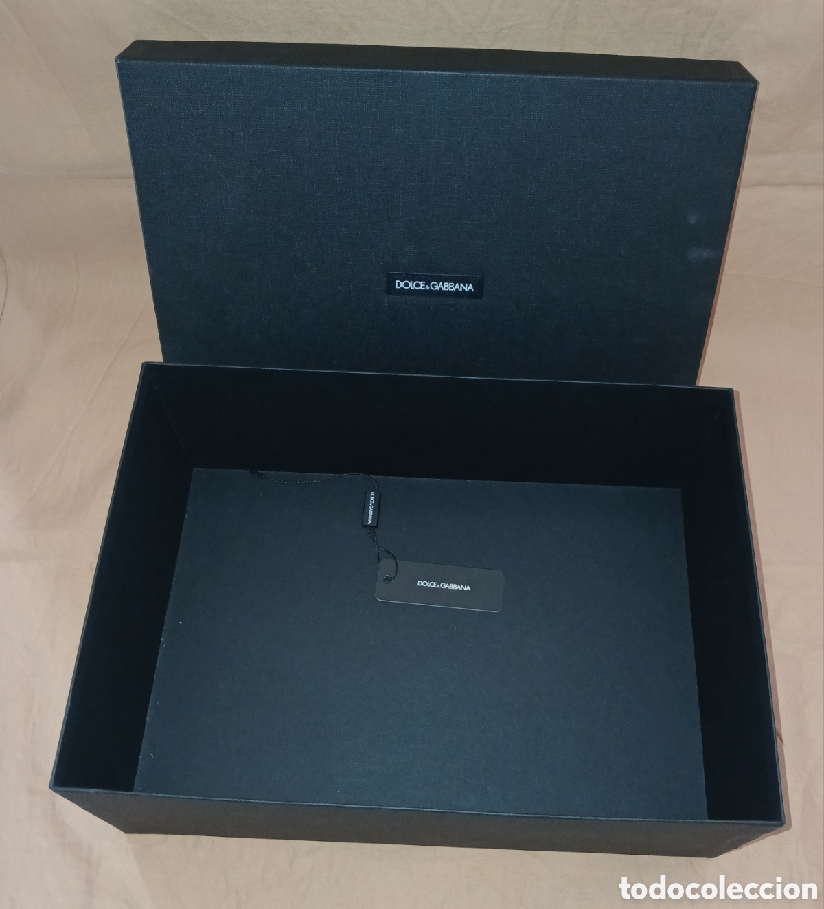 Segunda mano: Caja Dolce Gabbana cart&oacute;n - Foto 4