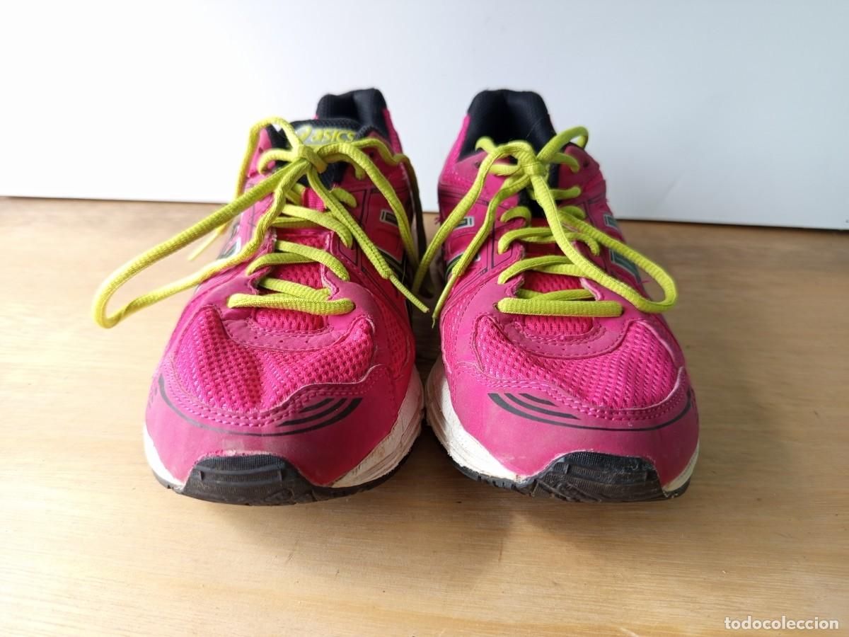 Segunda mano: Zapatillas marca Asics .Talla 40 - Foto 3