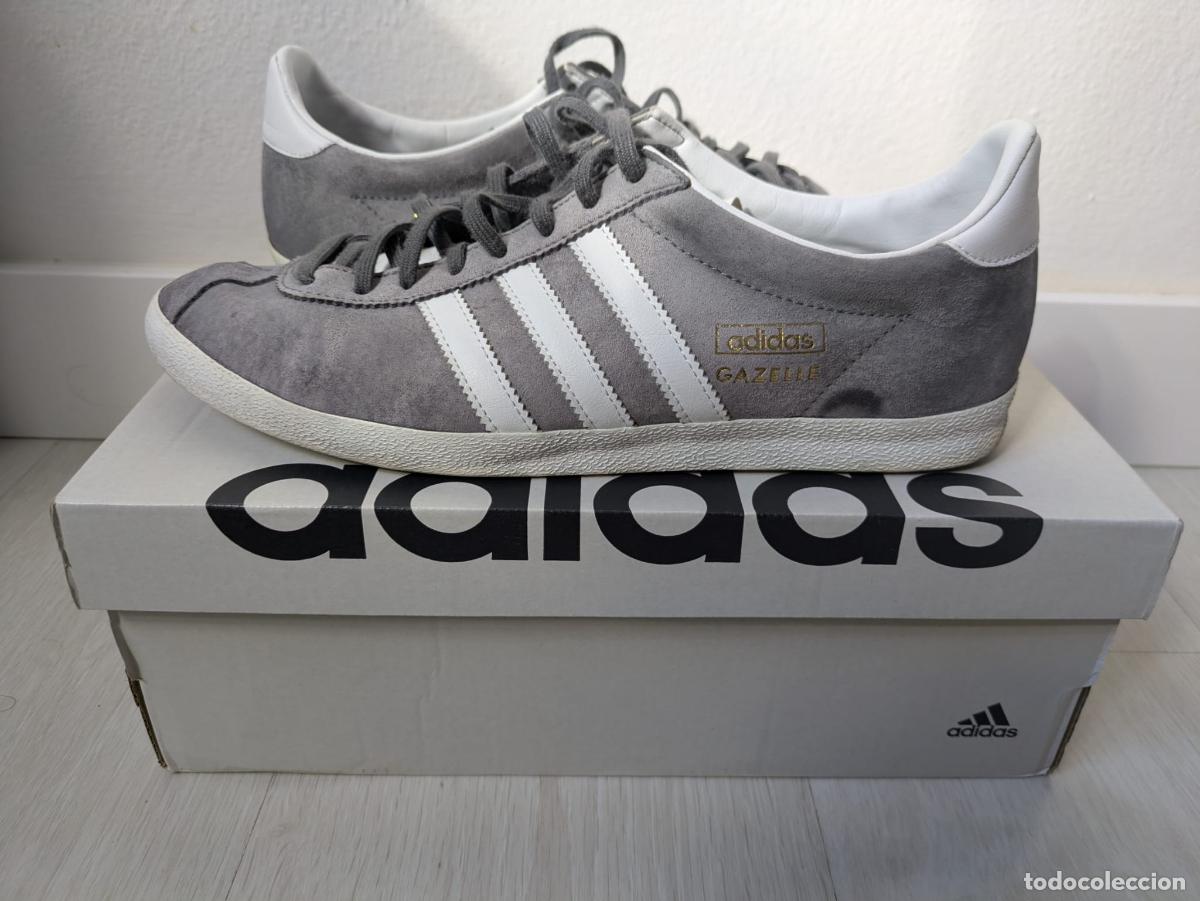 Segunda Mano: Zapatillas Adidas Gazelle. Color Gris. Talla 44. En muy buen estado.