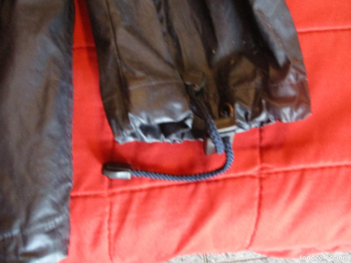 Segunda mano: CHAQUETA CHUBASQUERO LACOSTE - Foto 3