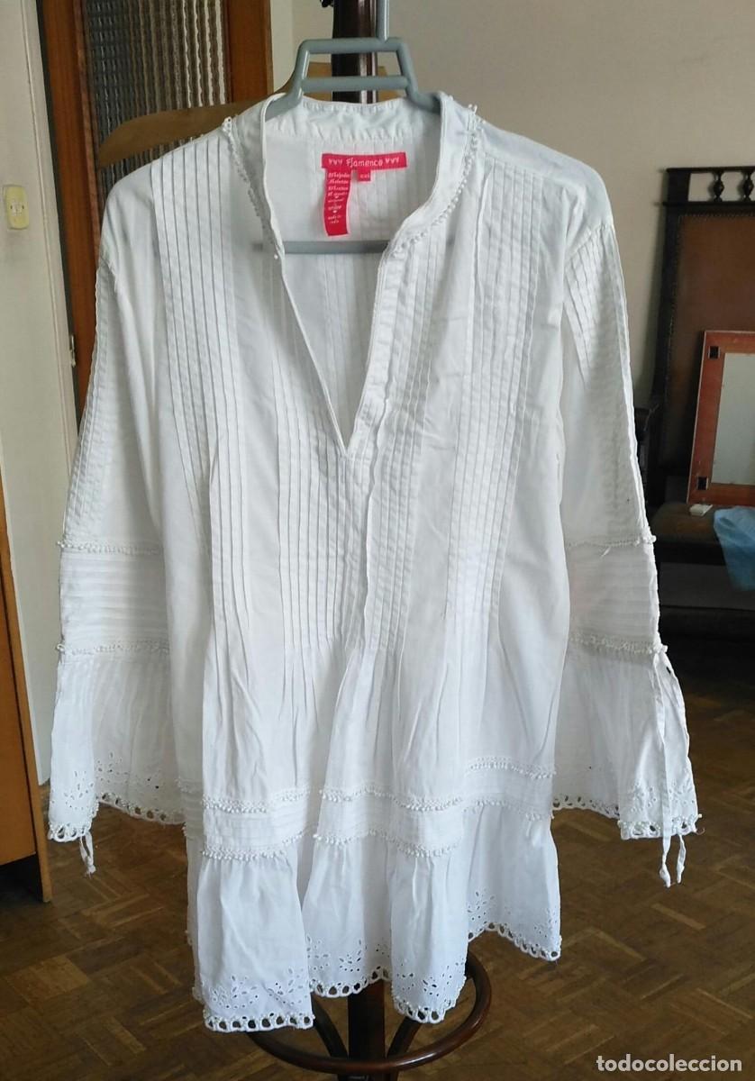 Segunda Mano: Rb 199 Camisa / camisola blanca FLAMENCO - con jaretas, bordados y abalorios - XXL
