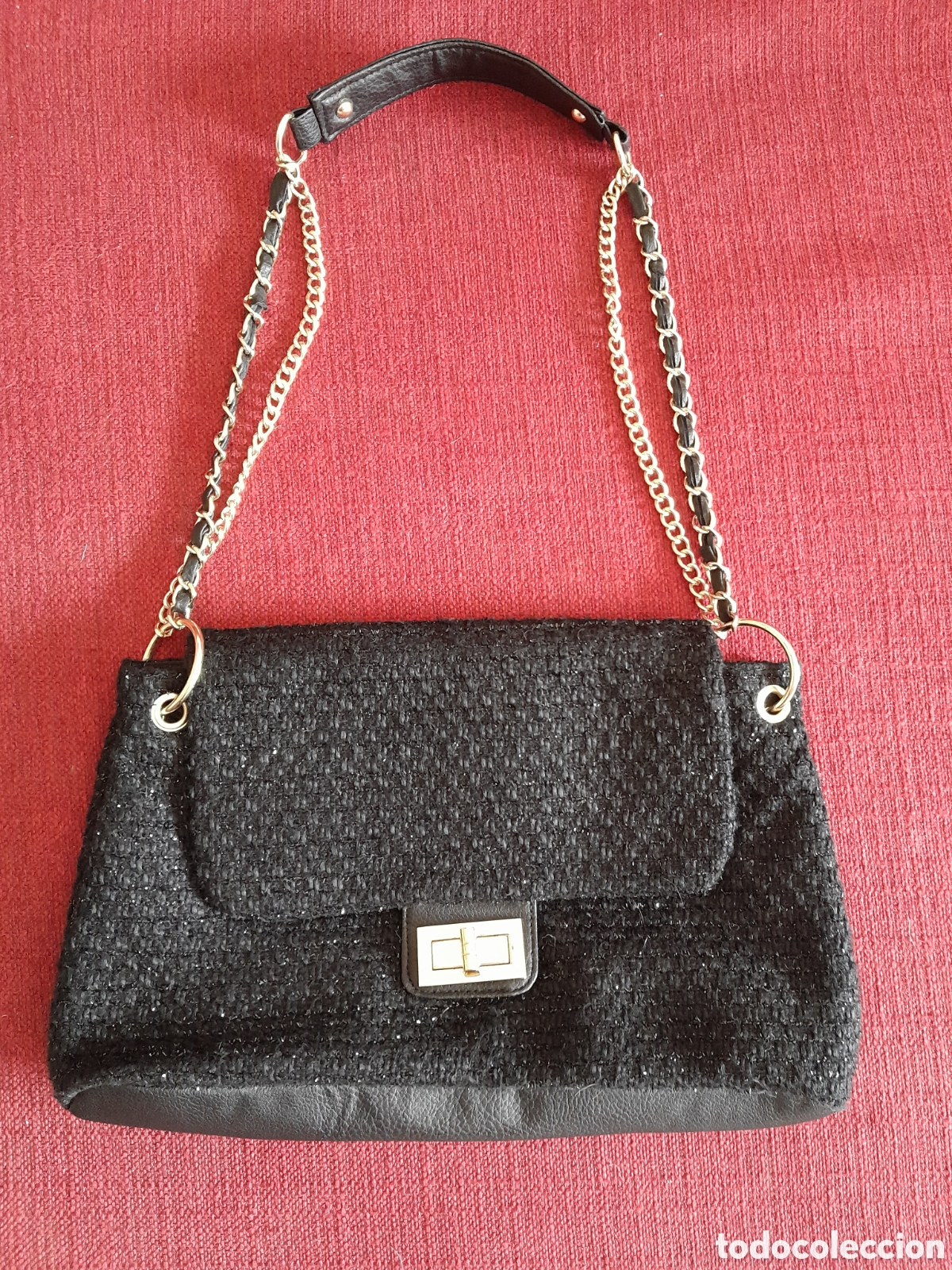 Segunda Mano: Elegante Bolso para Mujer.