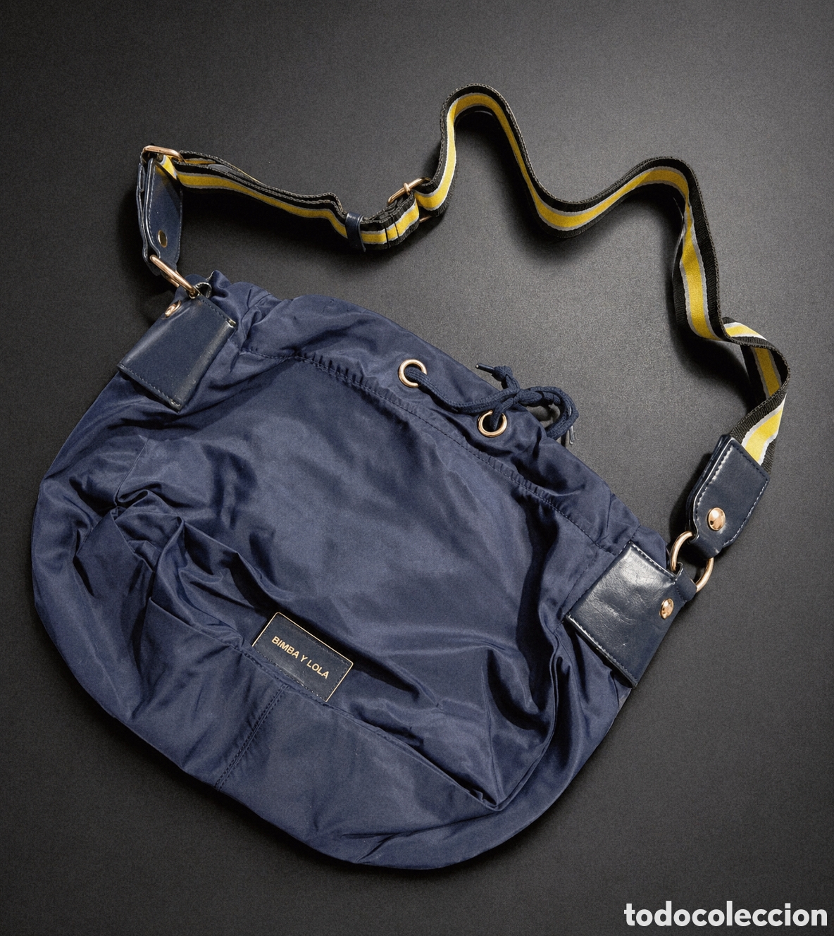 Segunda Mano: Bimba y Lola bolso hombro azul marino nylon bucket bag