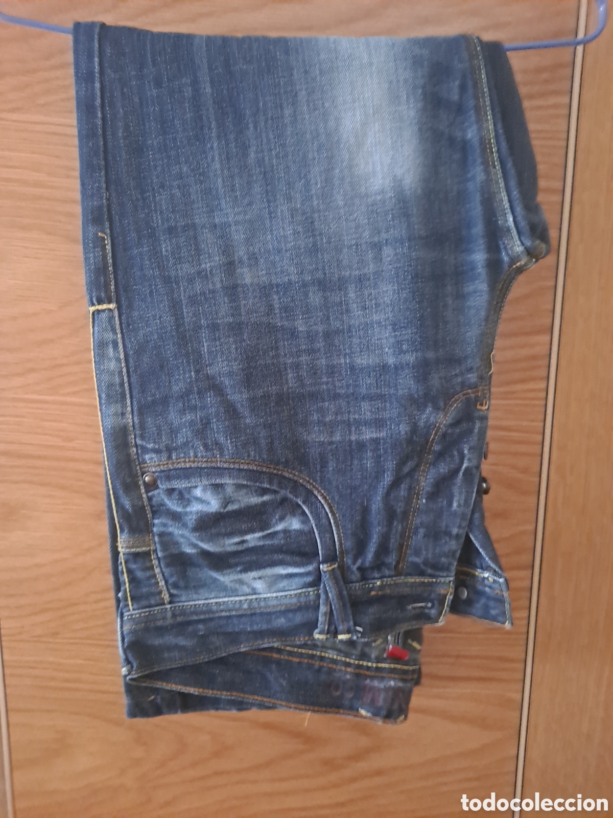 Segunda Mano: Pantal&oacute;n vaquero corte moderno