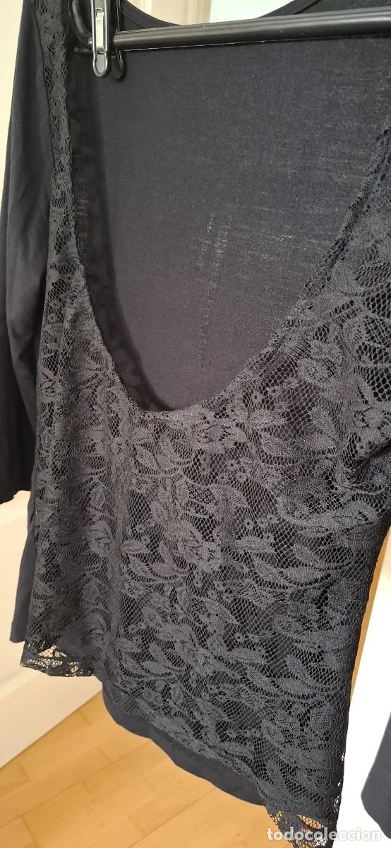 Segunda mano: Camiseta negra con espalda de encaje - Foto 4