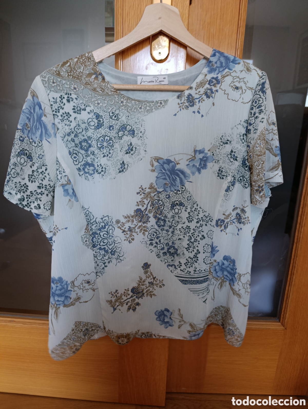 Segunda mano: Conjunto blusa y falda - Foto 2