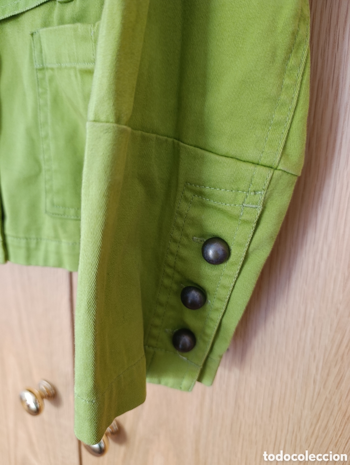 Segunda mano: Chaqueta de verano color pistacho - Foto 3