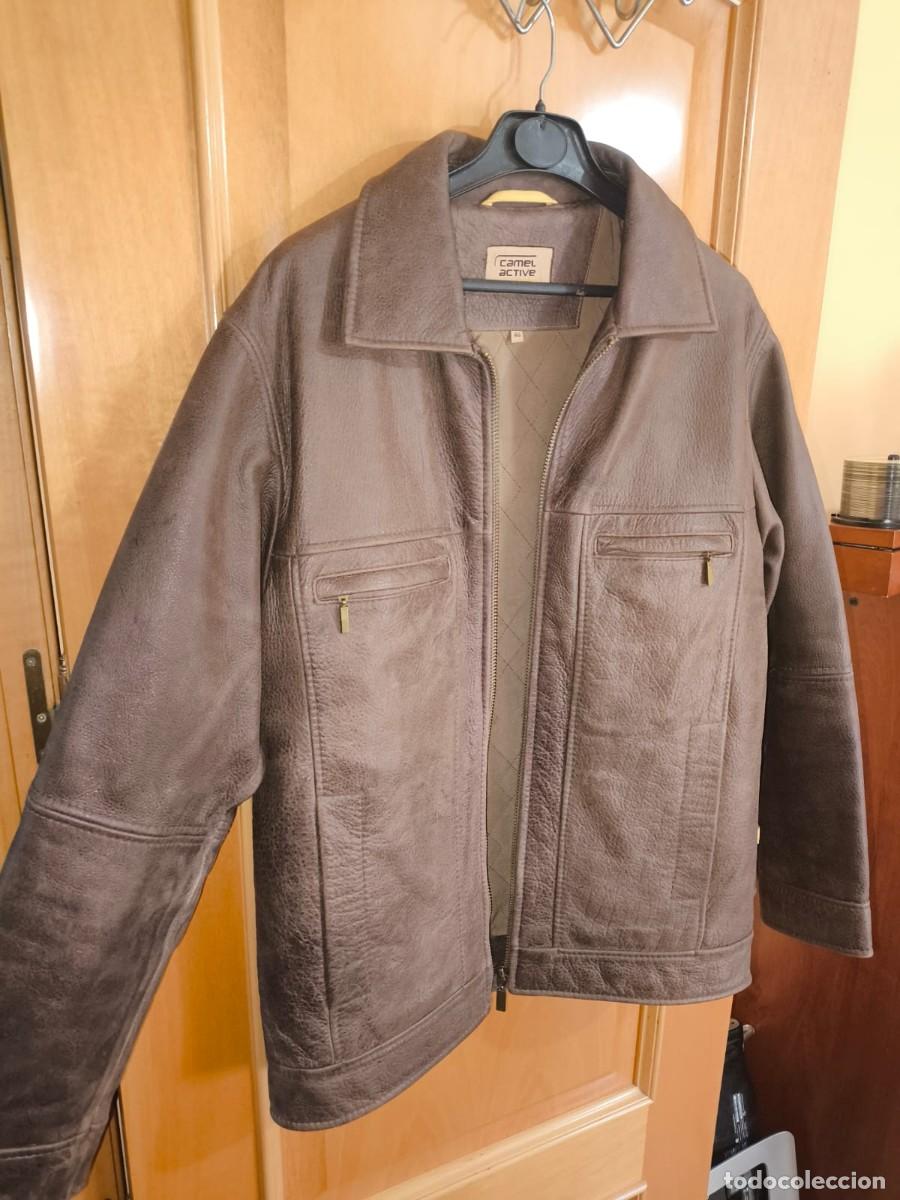 Segunda Mano: Chaqueta Camel Active. 100% Piel Vacuno. PVP 300&euro;. Estado Impecable