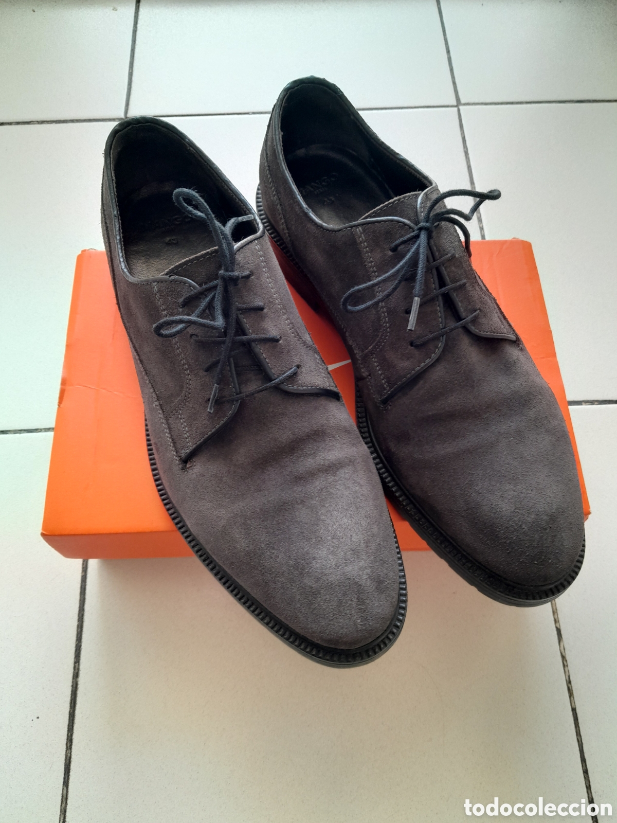 Segunda Mano: Zapatos Mango .talla 43.color gris amarronado.