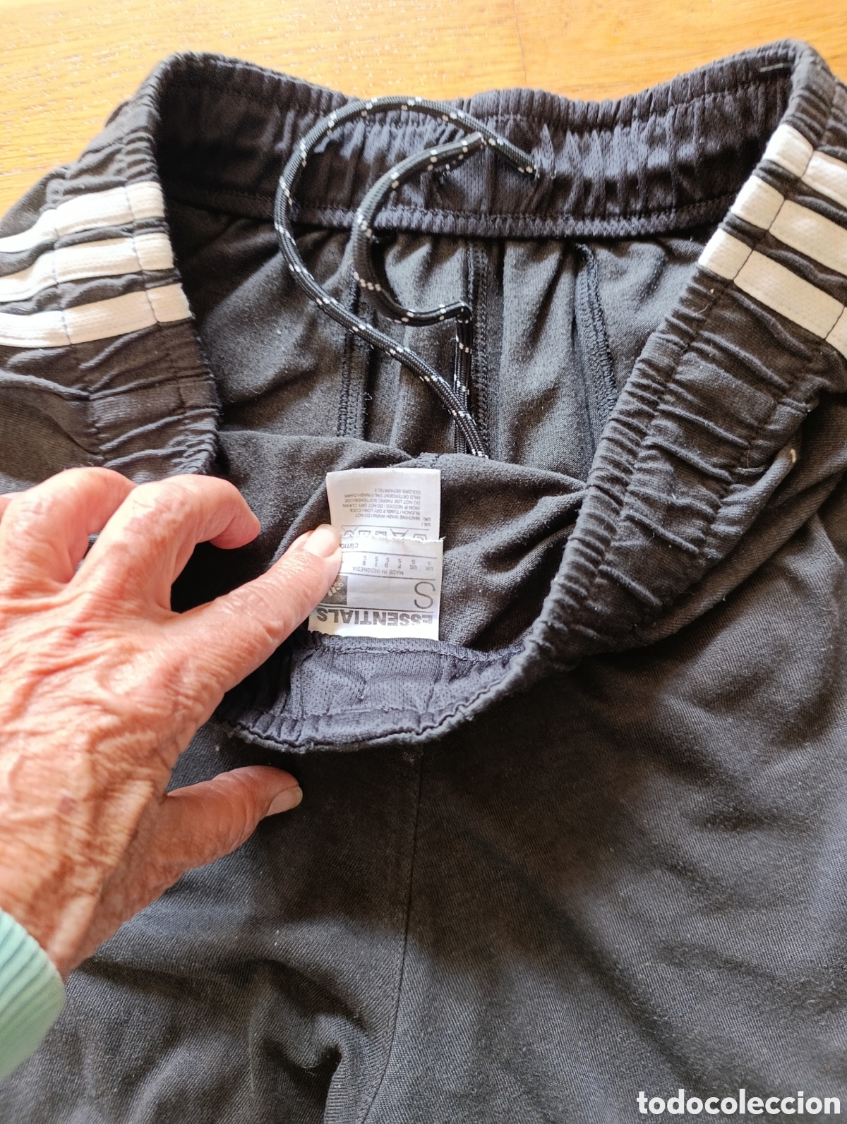 Segunda mano: Pantal&oacute;n Adidas negro - Foto 3