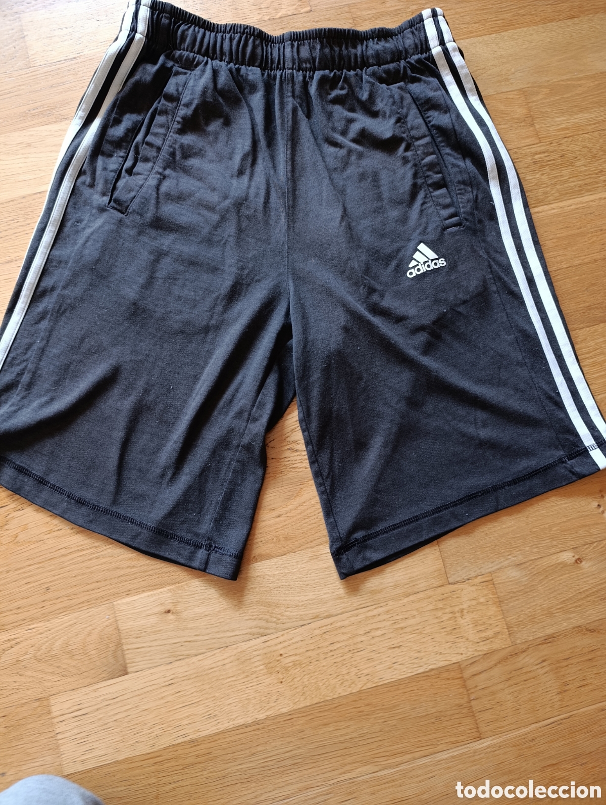 Segunda Mano: Pantal&oacute;n Adidas negro