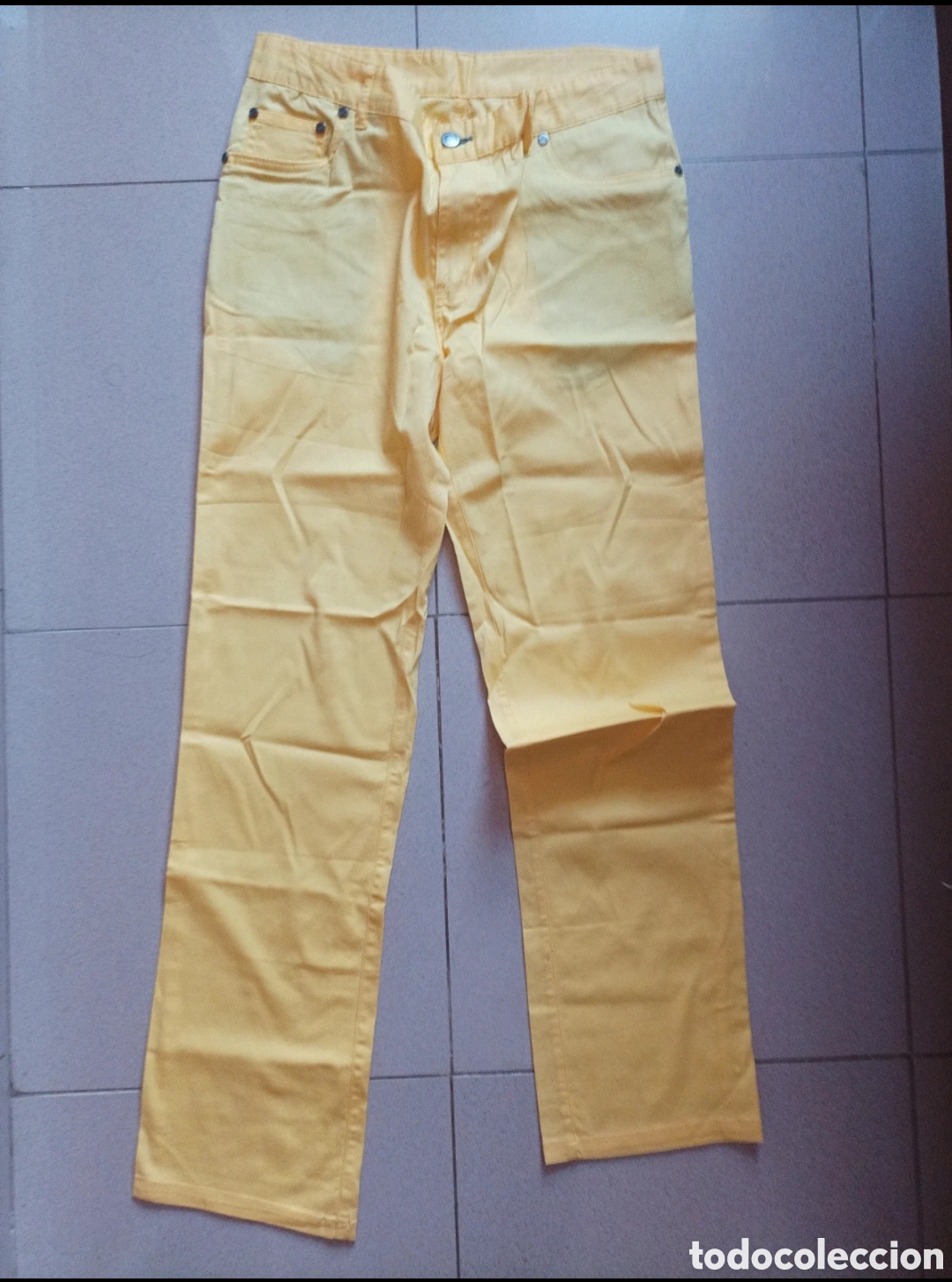 Segunda Mano: Pantal&oacute;n Fino Amarillo The Time Of Bocha &ndash; Talla 44