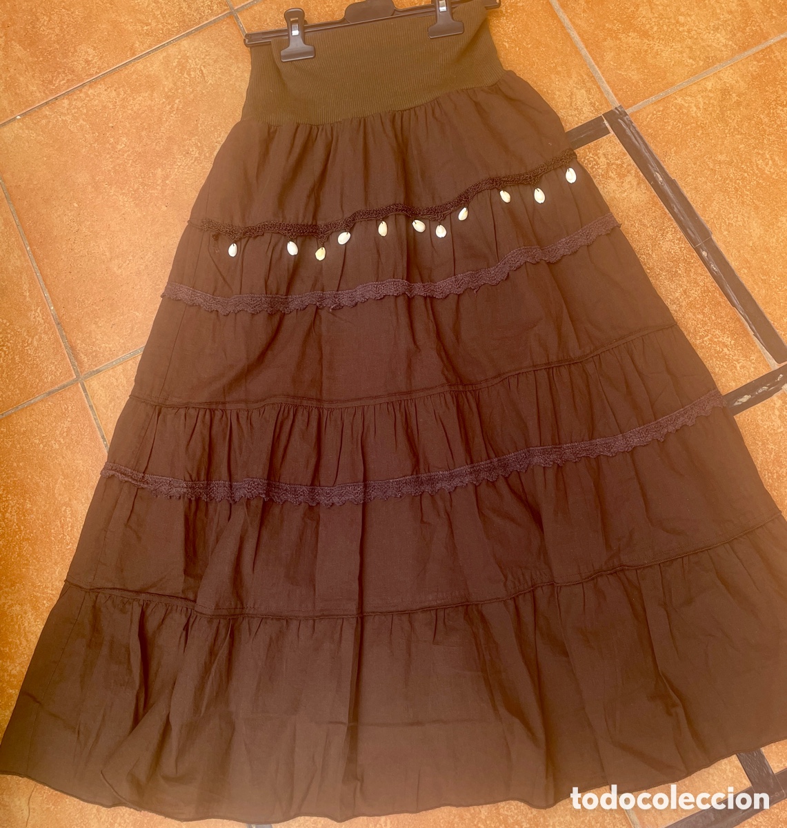 Segunda Mano: Falda larga boho marr&oacute;n talla M/L y camiseta de REGALO