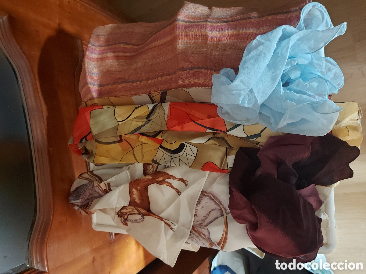 Segunda Mano: Lote pa&ntilde;uelos estampados