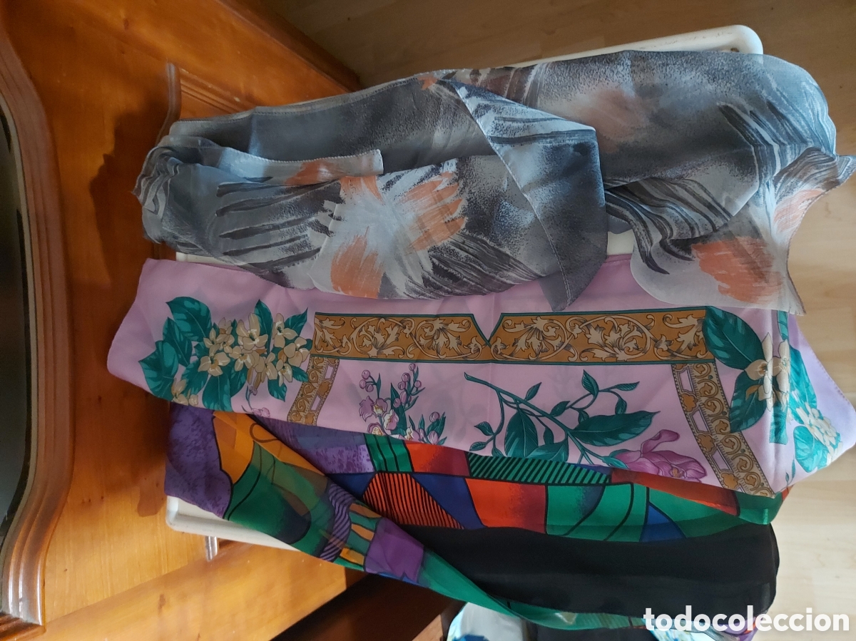 Segunda Mano: Lote pa&ntilde;uelos estampados