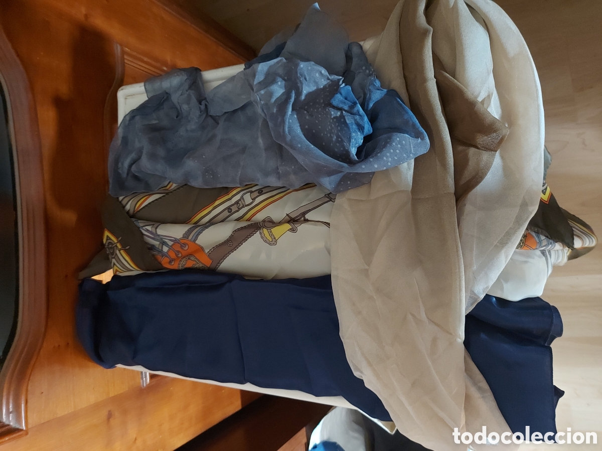 Segunda Mano: Lote pa&ntilde;uelos estampados
