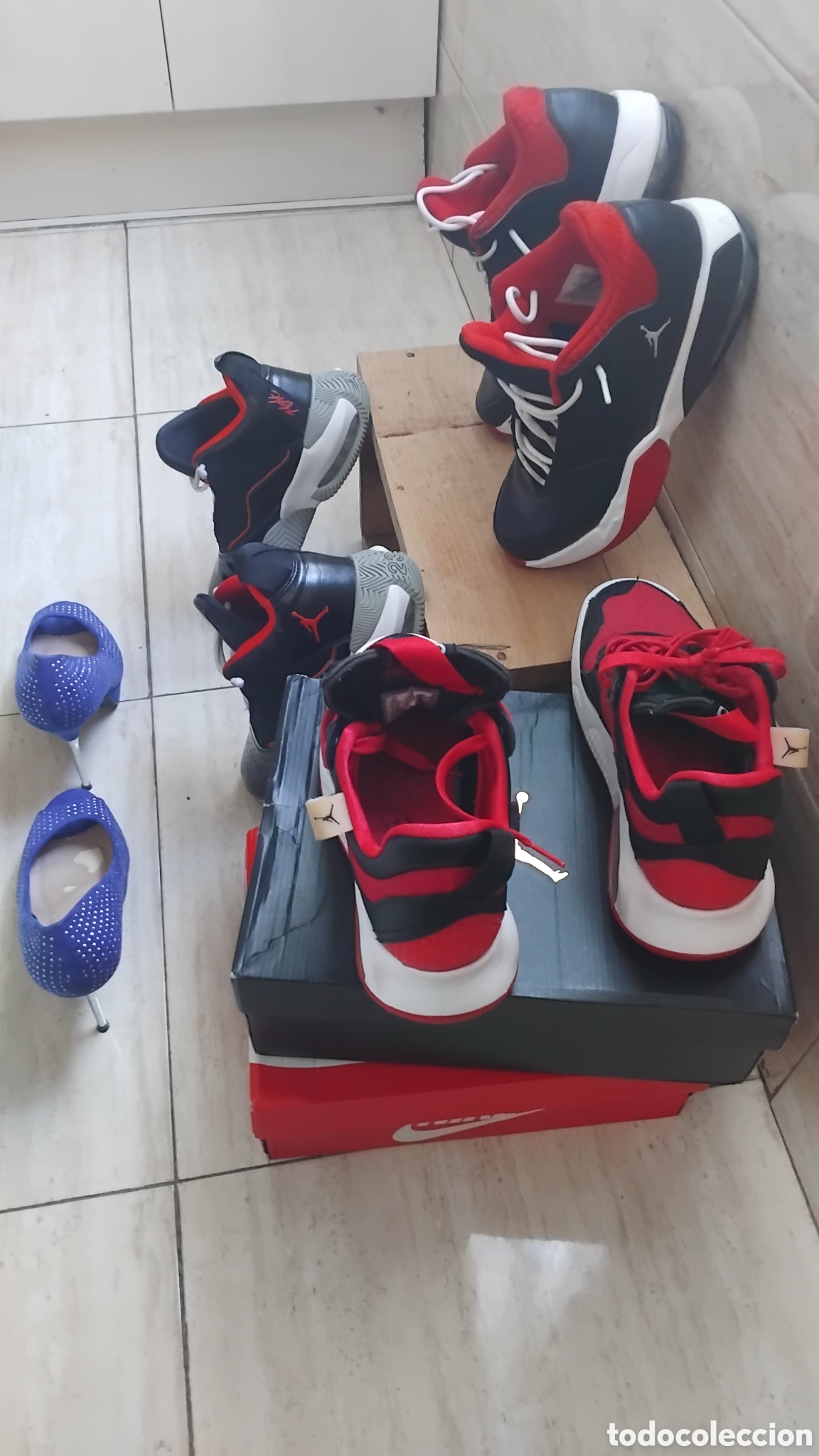 Segunda Mano: 3 pares de Zapatillas jordan 37.5,39,y40,m&aacute;s tacon de regalo originales