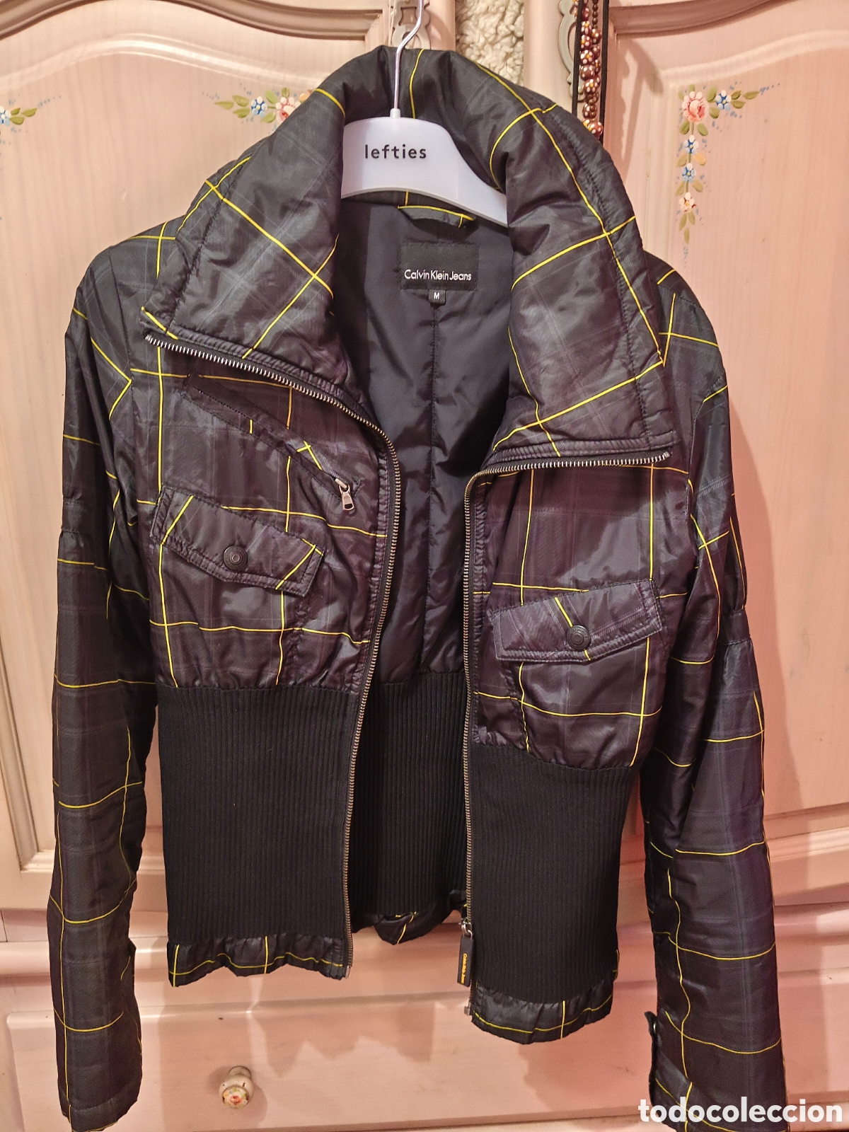 Segunda Mano: Chaqueta Calvin Klein mujer