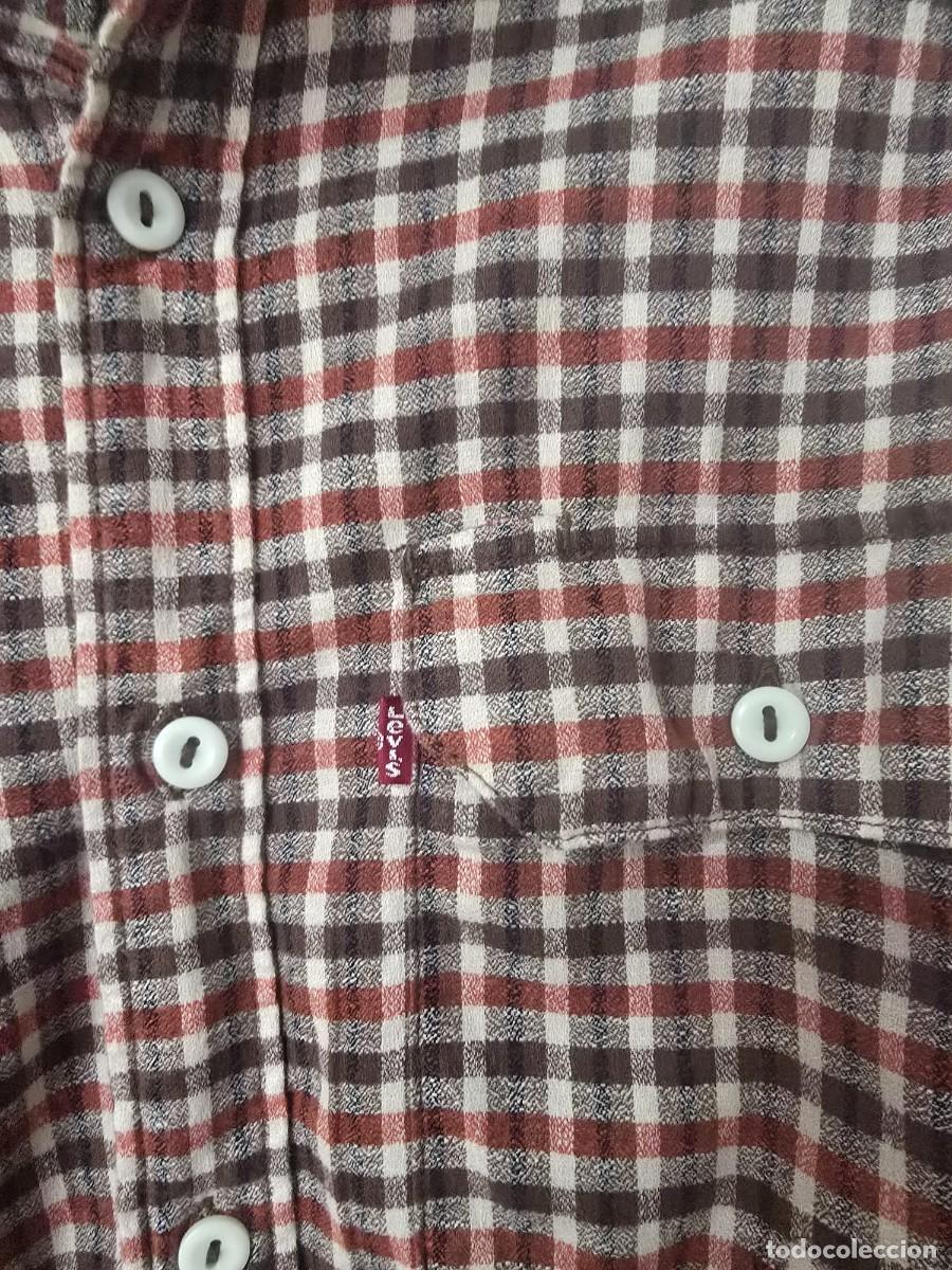 Segunda mano: Camisa cuadros Levi&acute;s T. M - Foto 4
