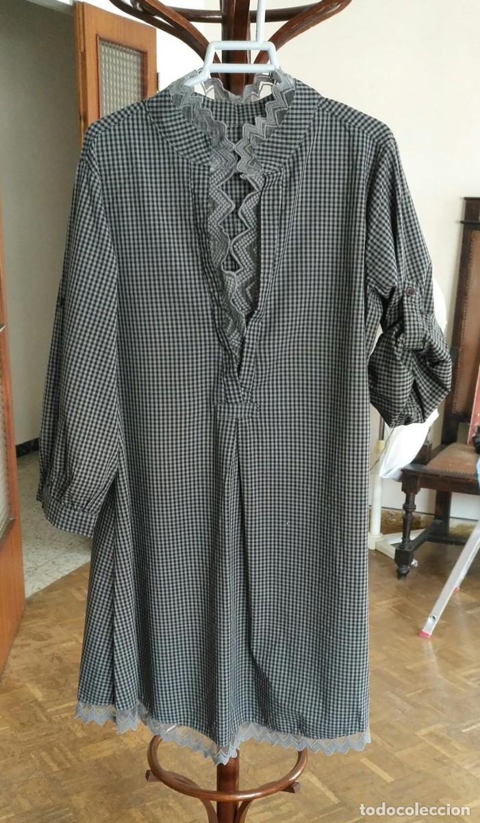 Segunda Mano: RB 223 Vestido veraniego con mango dos niveles - cuello mao con blonda - Talla 44 ?? - Negro / Gris