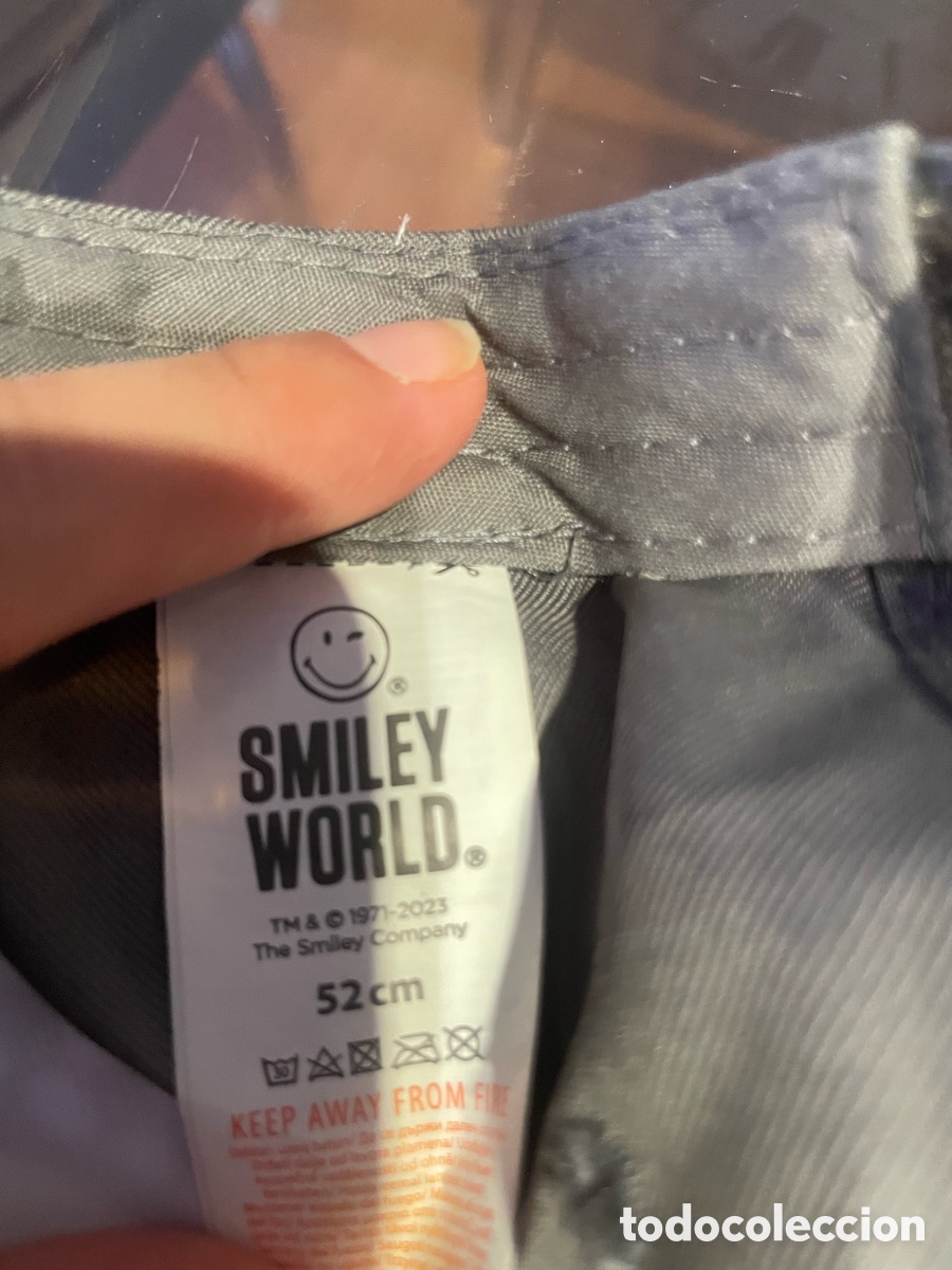 Segunda mano: Gorra smiley World gris - Foto 6