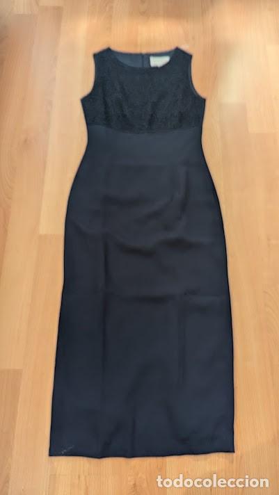 Segunda Mano: Vestido largo azul marino MIREIA BISBE