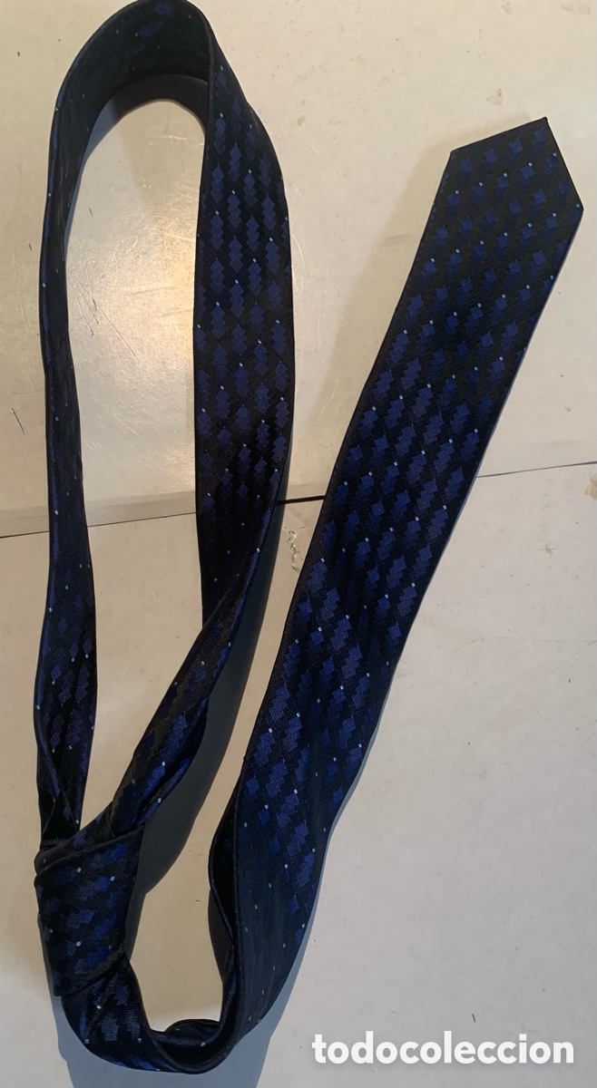 Segunda mano: Corbata Azul Marino Estampada , Perfecto Estado , como nueva, - Foto 1