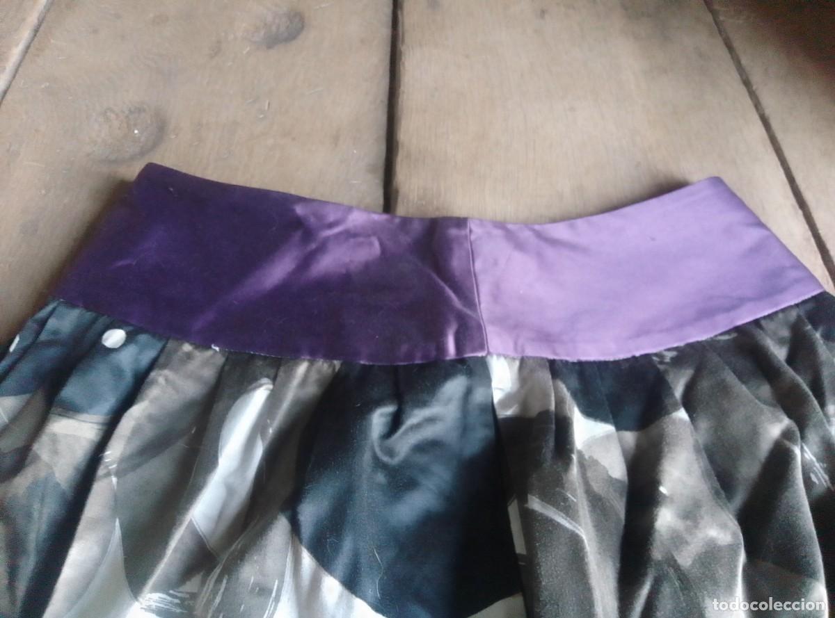 Segunda mano: Falda estampada Mango Suit. Talla 38 - Foto 5