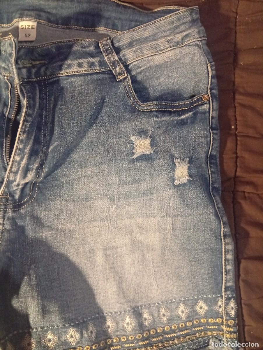 Segunda mano: Pantalones vaqueros cortos rotos - Foto 6