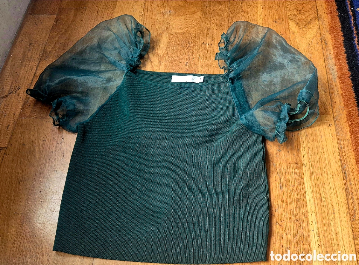 Segunda mano: Top verde con mangas abullonadas - Foto 1
