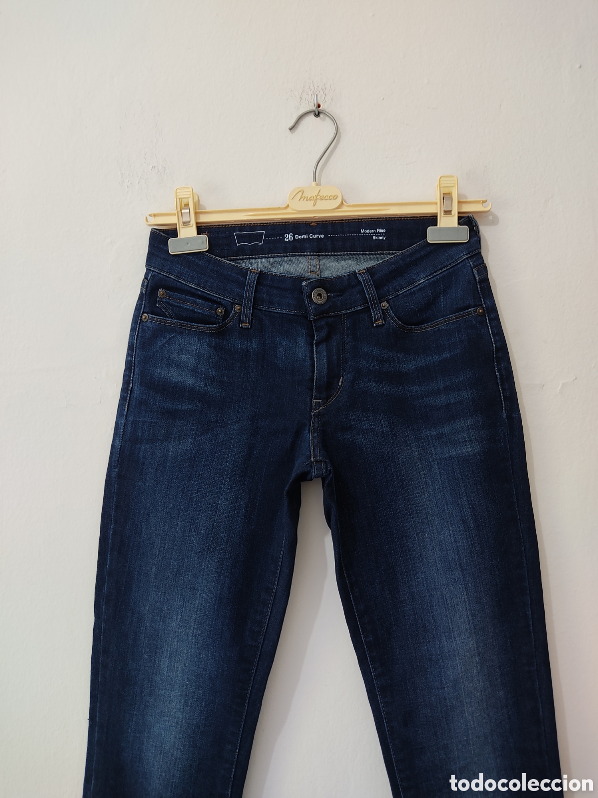 Segunda mano: Vaqueros Pitillo para mujer talla 34 marca Levis - Foto 8
