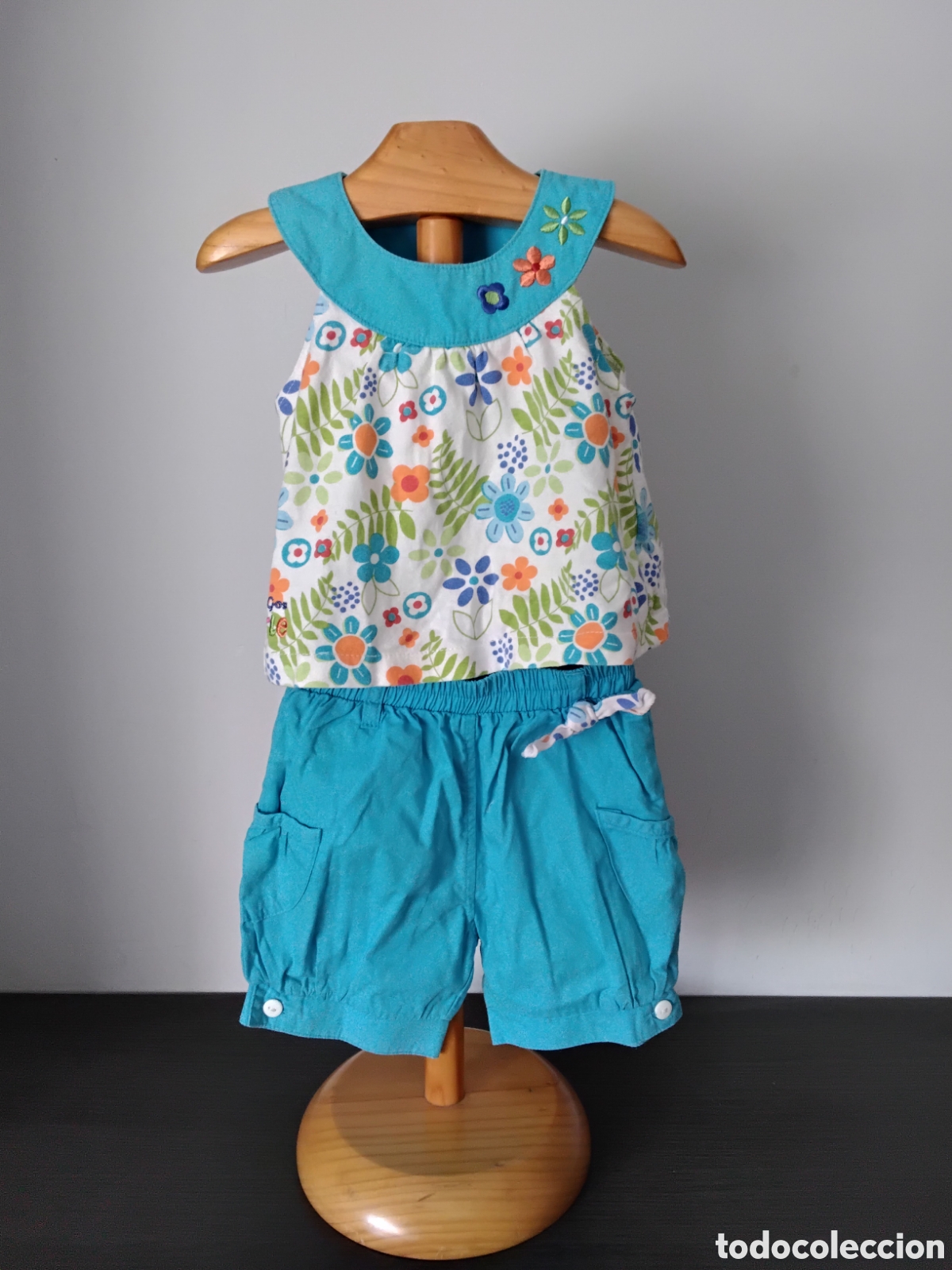 Segunda mano: Conjunto Blusa y Bermuda Turquesa - Foto 1