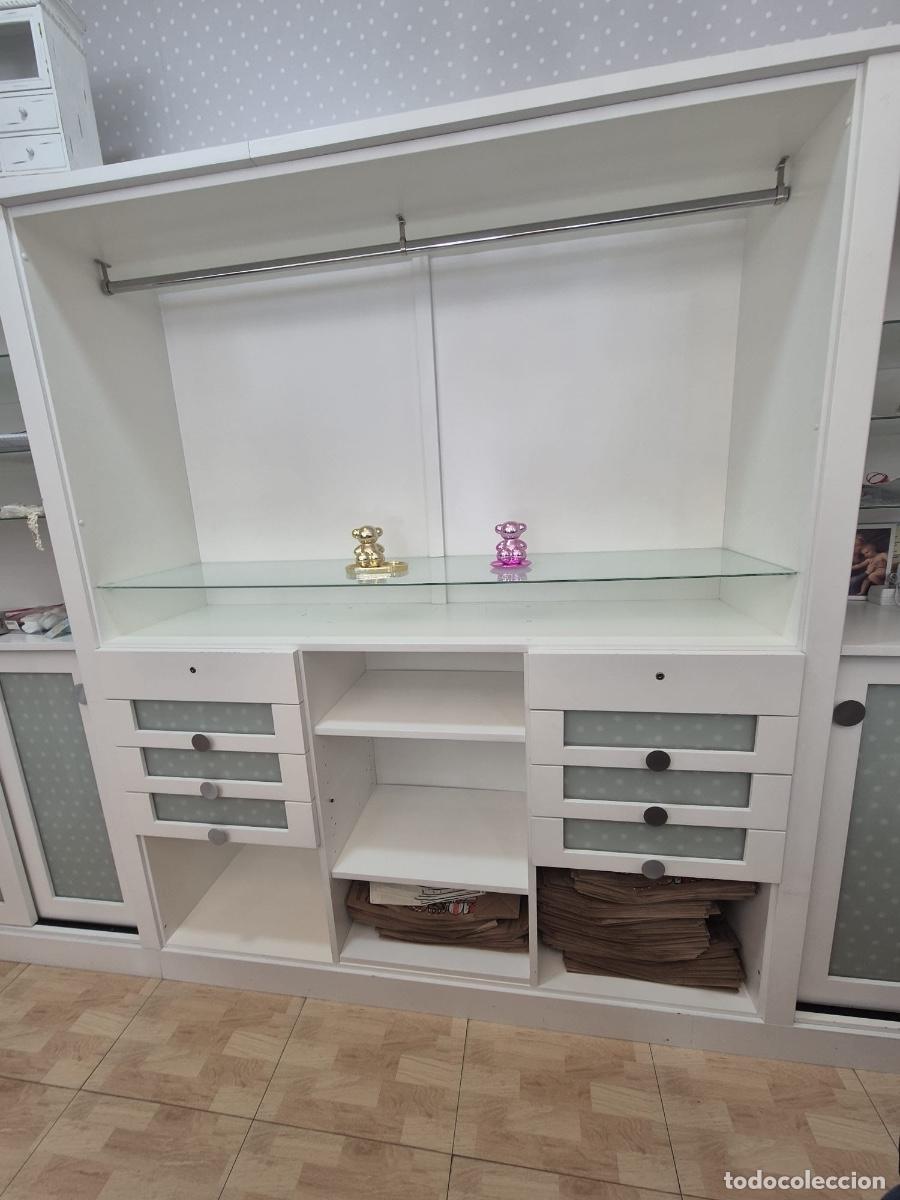 Segunda mano: Mobiliario de tienda de ropa - Foto 1