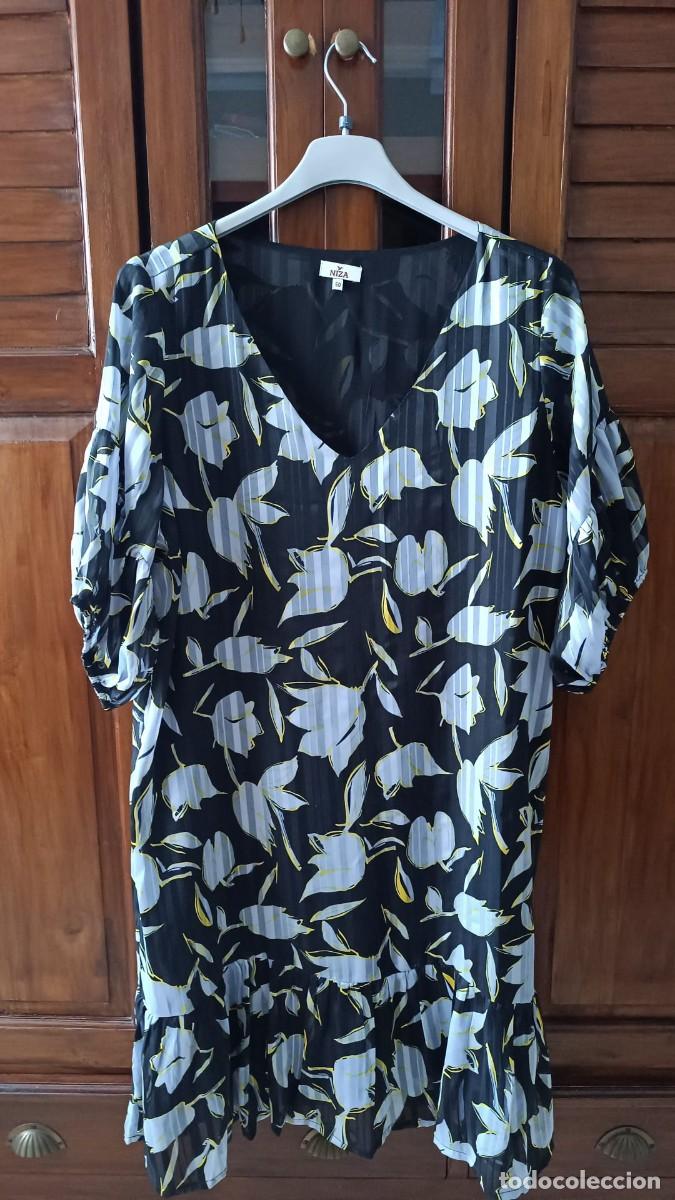 Segunda mano: VESTIDO MIDI NEGRO ESTAMPADO FLORAL - NIZA - T. 50.