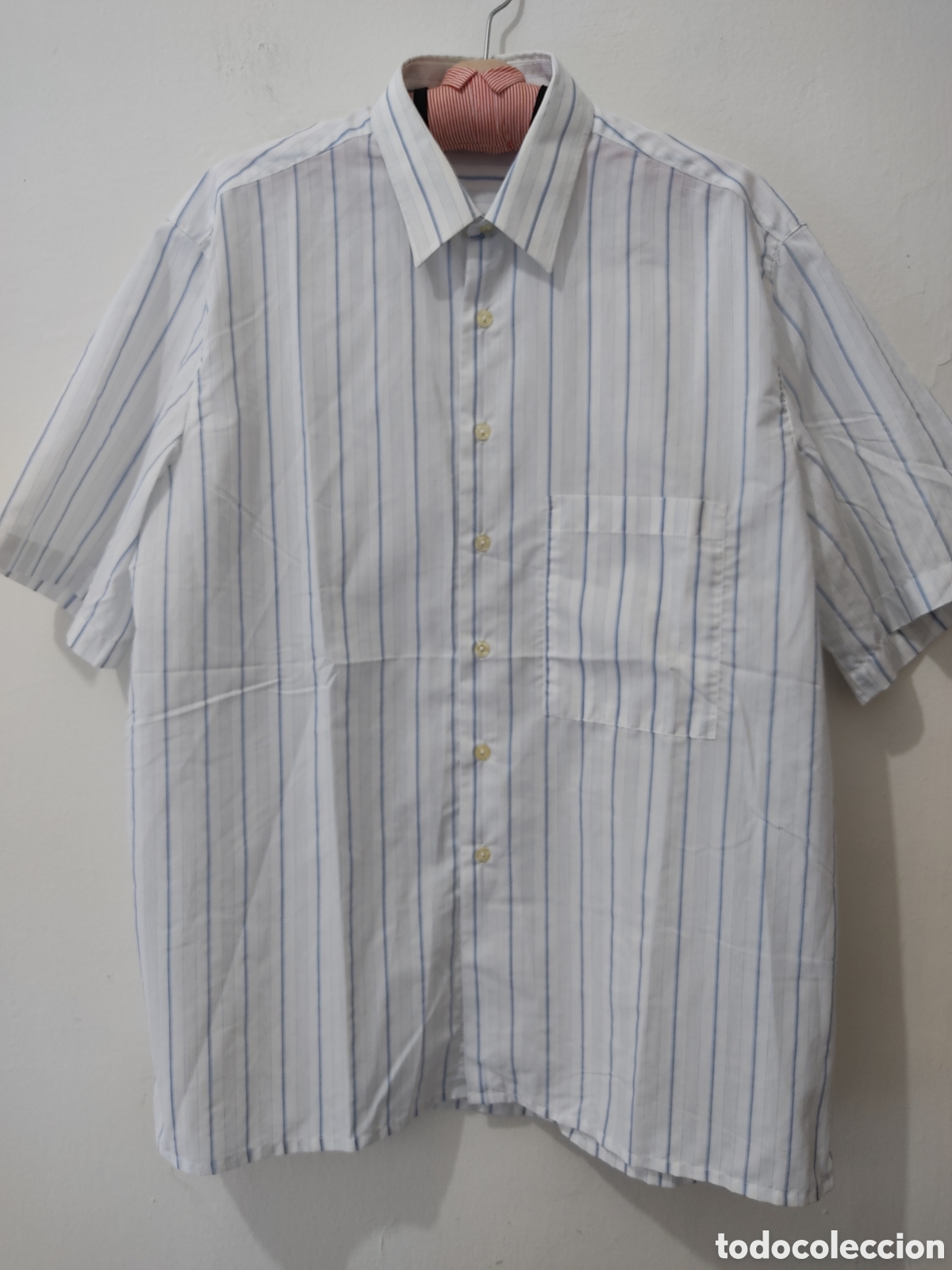 Segunda mano: Camisa de manga corta para hombre talla 44 marca Europa